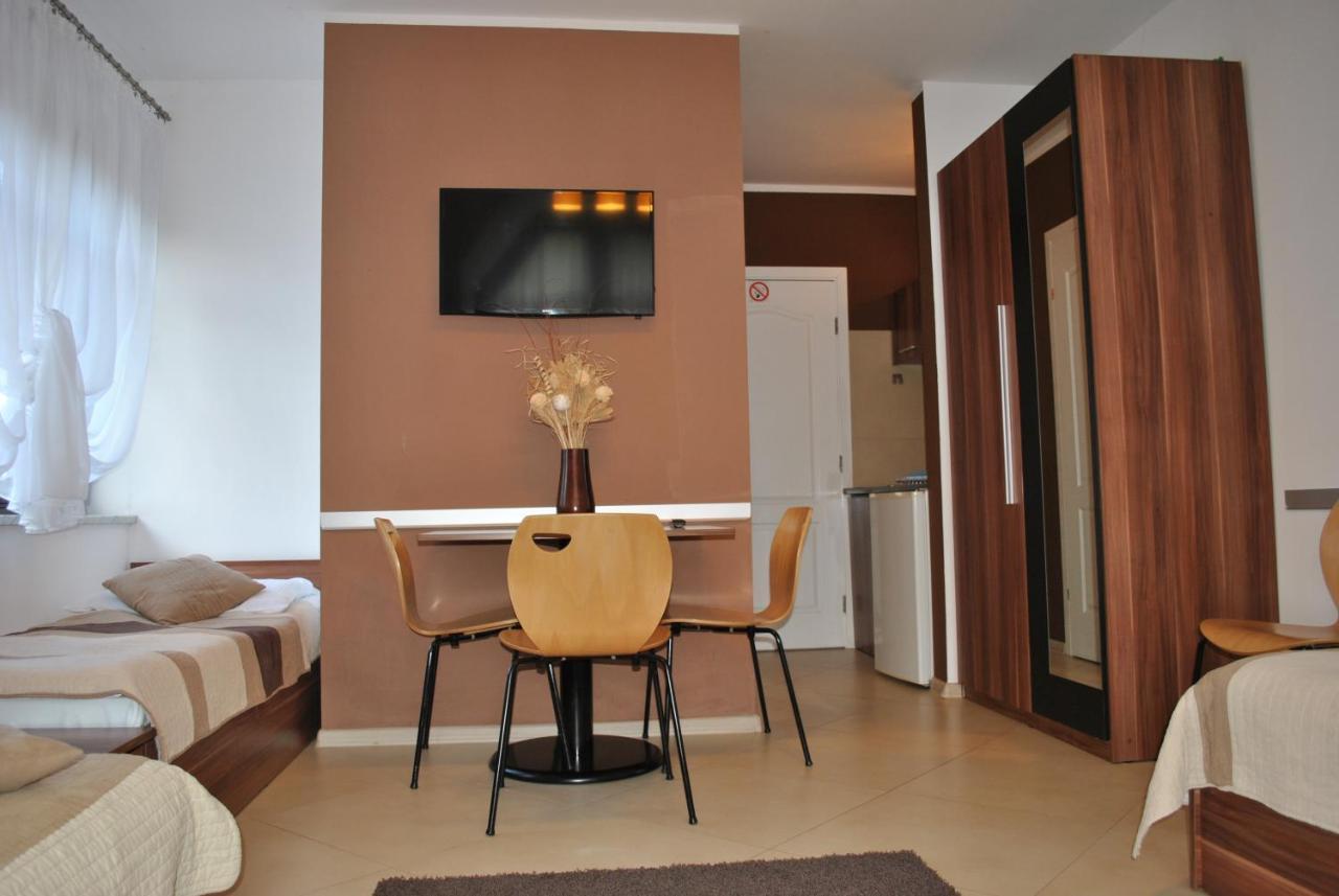 Dog Friendly Dom, Apartamenty Wichrowe Wzgorza Z Basenem Brenna Ustroń Eksteriør billede
