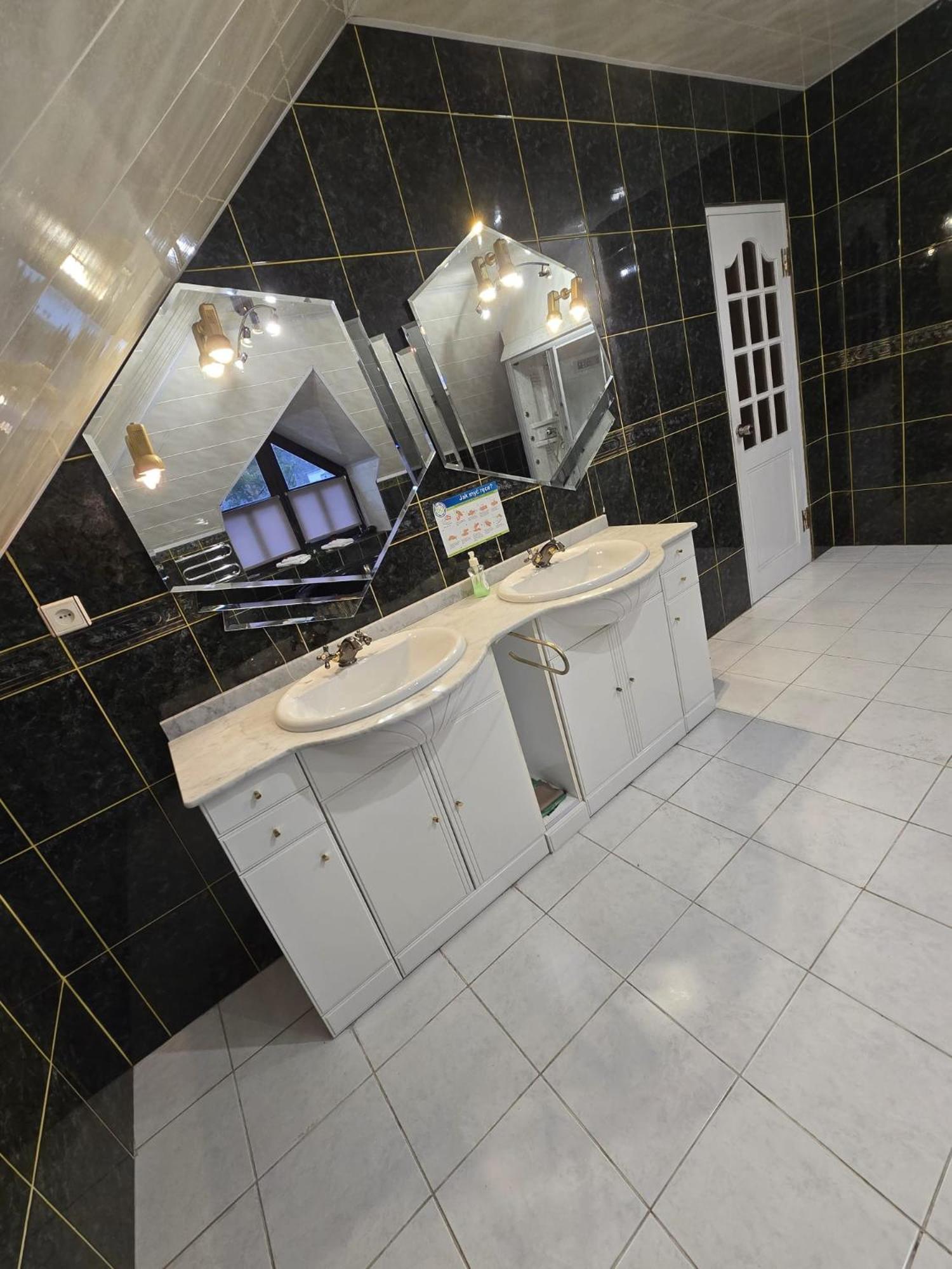 Dog Friendly Dom, Apartamenty Wichrowe Wzgorza Z Basenem Brenna Ustroń Eksteriør billede